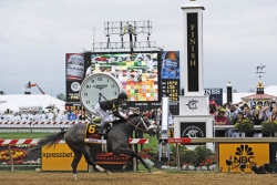 Oxbow upsets Orb in Preakness